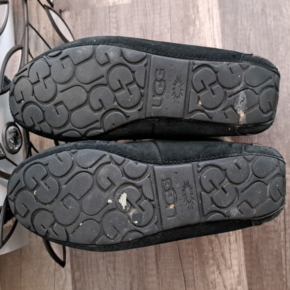 UGG Chickaree - Picture 8 of 9